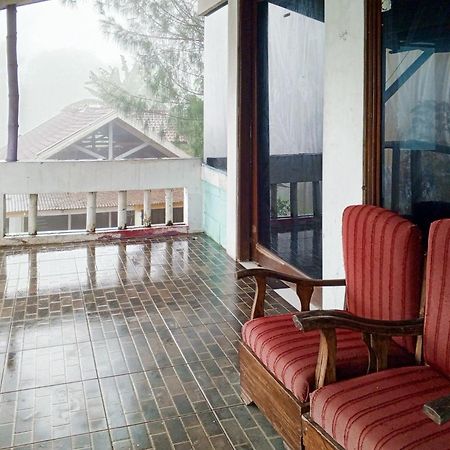 Villa Kampus Near Taman Safari Cisarua Puncak Redpartner Bogor Dış mekan fotoğraf
