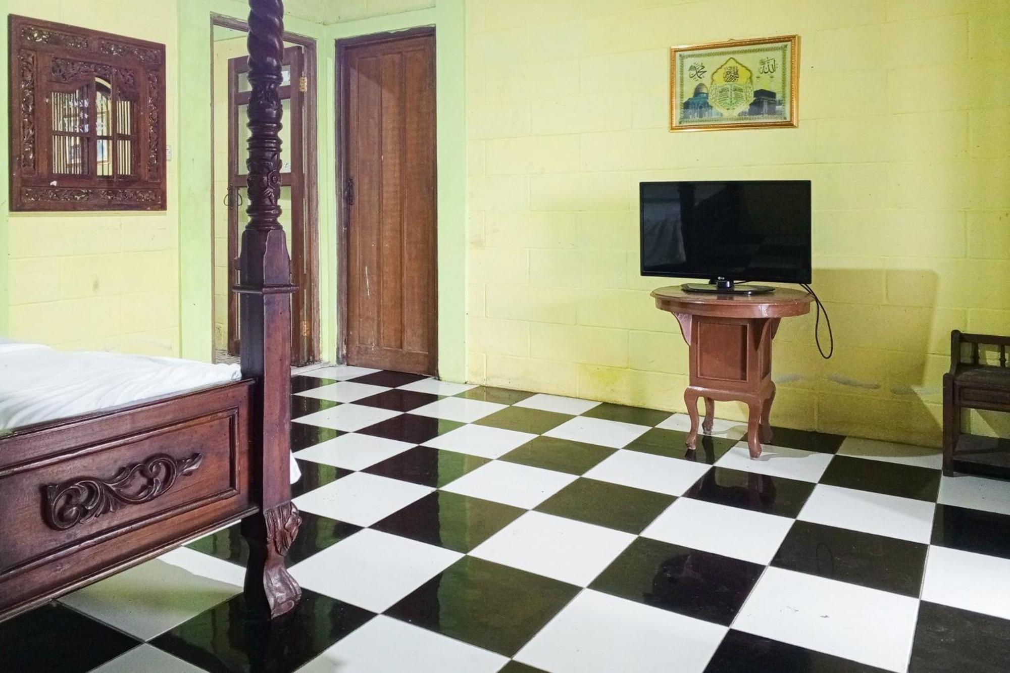 Villa Kampus Near Taman Safari Cisarua Puncak Redpartner Bogor Dış mekan fotoğraf