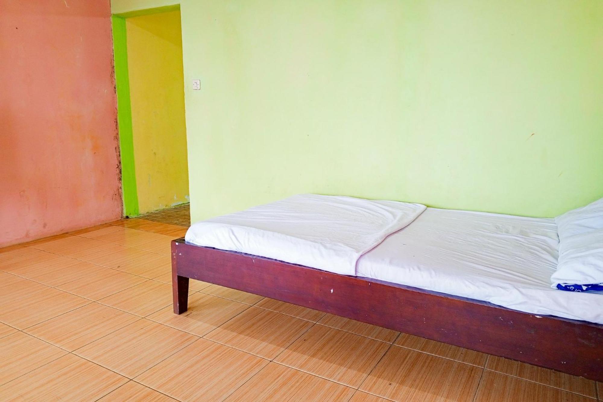 Villa Kampus Near Taman Safari Cisarua Puncak Redpartner Bogor Dış mekan fotoğraf