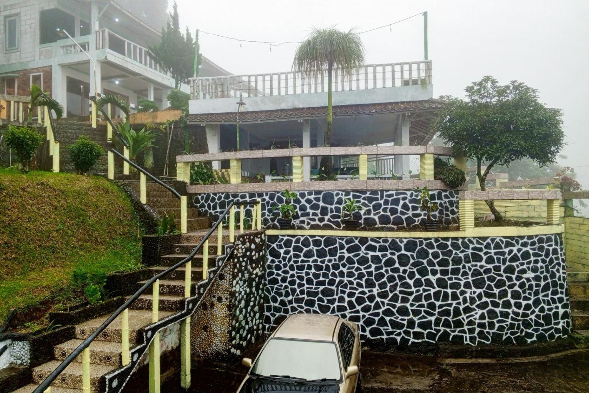 Villa Kampus Near Taman Safari Cisarua Puncak Redpartner Bogor Dış mekan fotoğraf