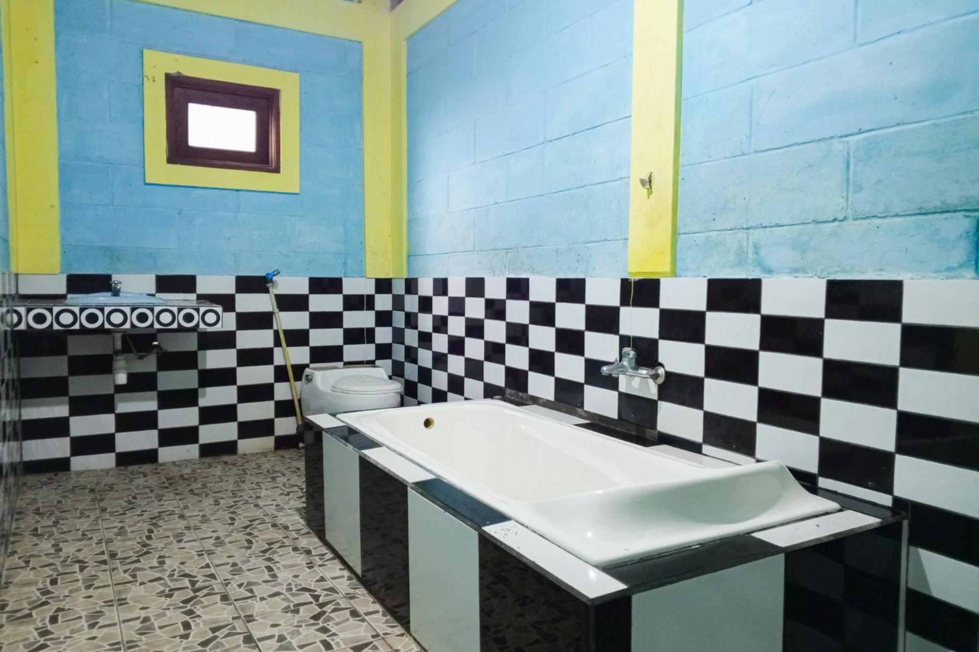 Villa Kampus Near Taman Safari Cisarua Puncak Redpartner Bogor Dış mekan fotoğraf