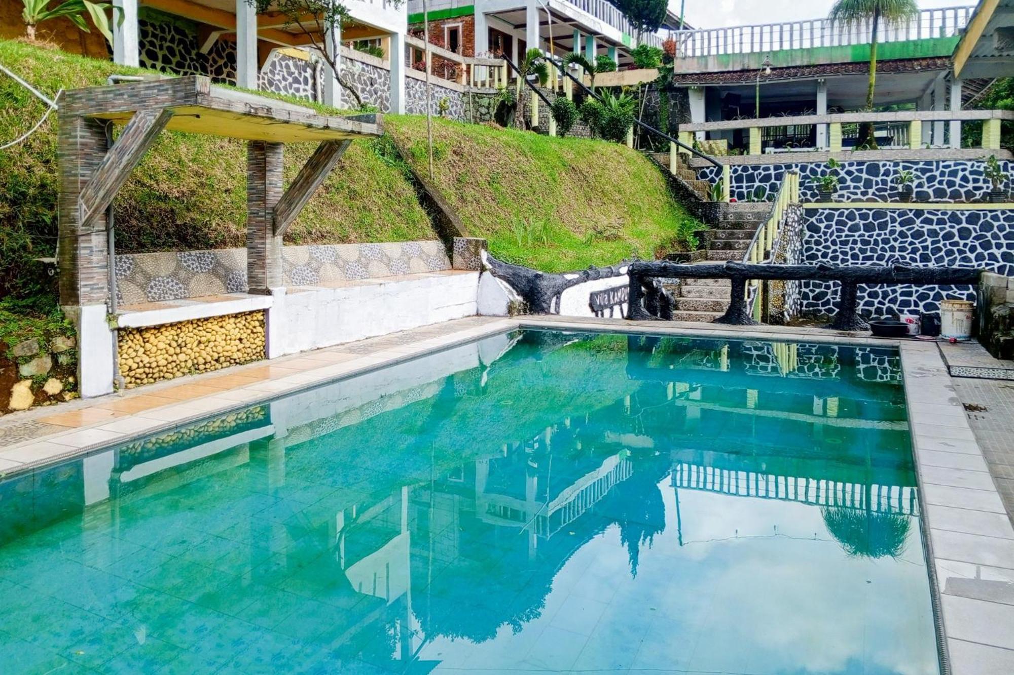 Villa Kampus Near Taman Safari Cisarua Puncak Redpartner Bogor Dış mekan fotoğraf